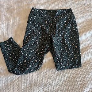Powerhold leopard print 7/8 legging